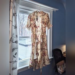 NWT cottagecore floral wrap dress 🌷